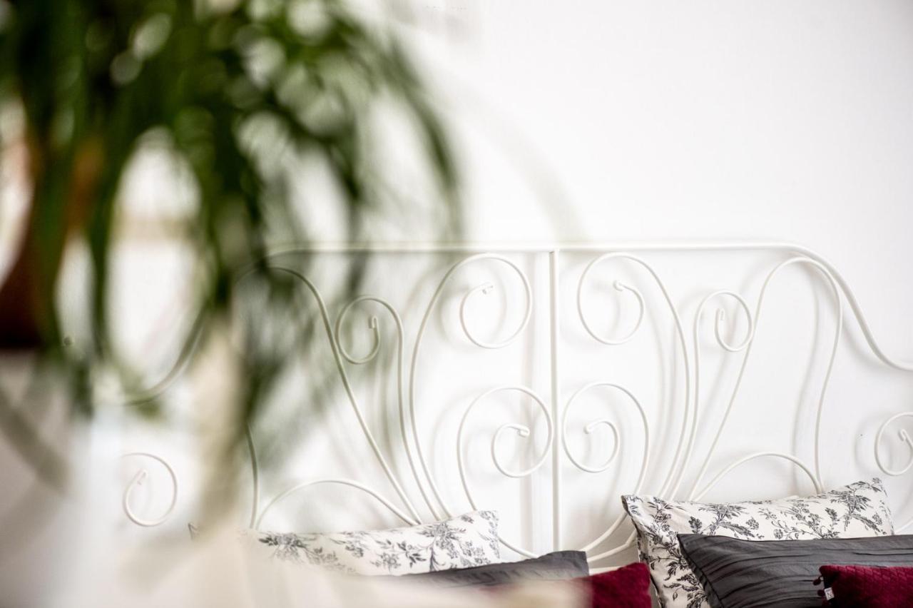 Sobe Poldka Hotel Доленсле Топлице Екстериор снимка