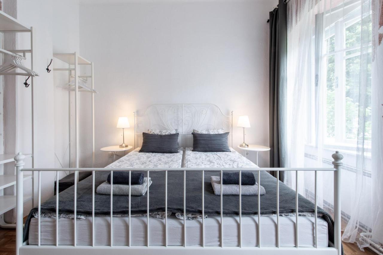 Sobe Poldka Hotel Доленсле Топлице Екстериор снимка