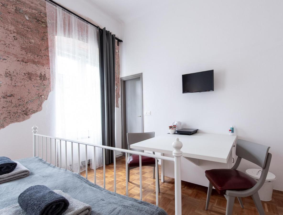 Sobe Poldka Hotel Доленсле Топлице Екстериор снимка